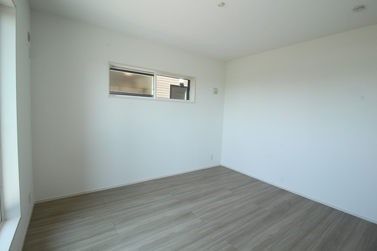 南国市大そねⅥ　5号棟　新築戸建（全5区画）の洋室|2Ｆ　西の部屋　7.0帖