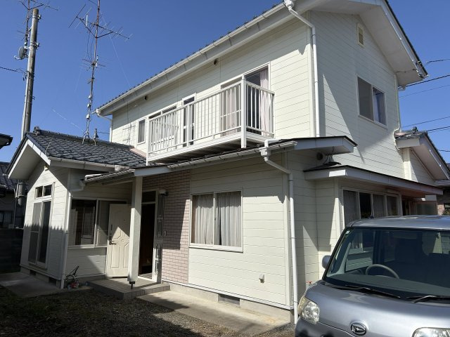 南相馬市原町区栄町 中古住宅3LDK 陽当たり良好！不動産プラスの外観|南方向からの外観です。
