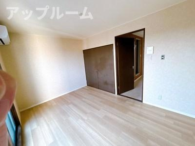 プチメゾンの居間・リビング