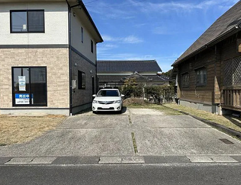 大社町中荒木　中古戸建の駐車場