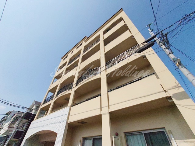 ヴィラージュ横浜の外観