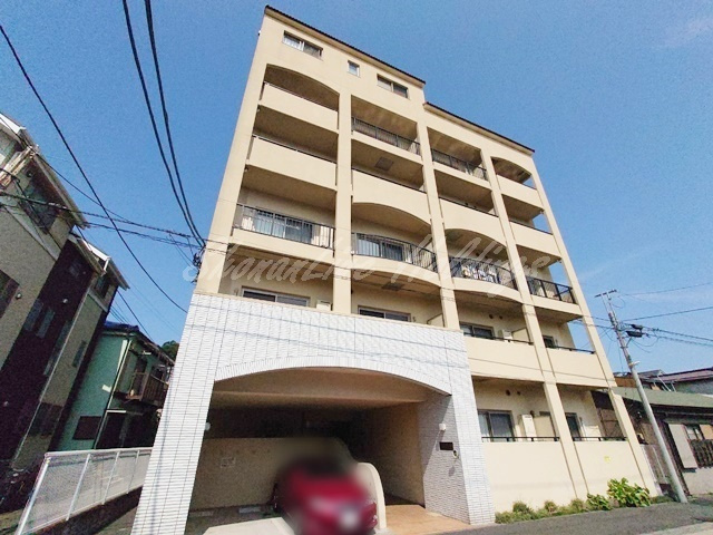 ヴィラージュ横浜の外観|鉄筋コンクリート造マンション♪