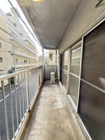 ジョイフル門前仲町第1　２階　角部屋　リフォーム済のバルコニー