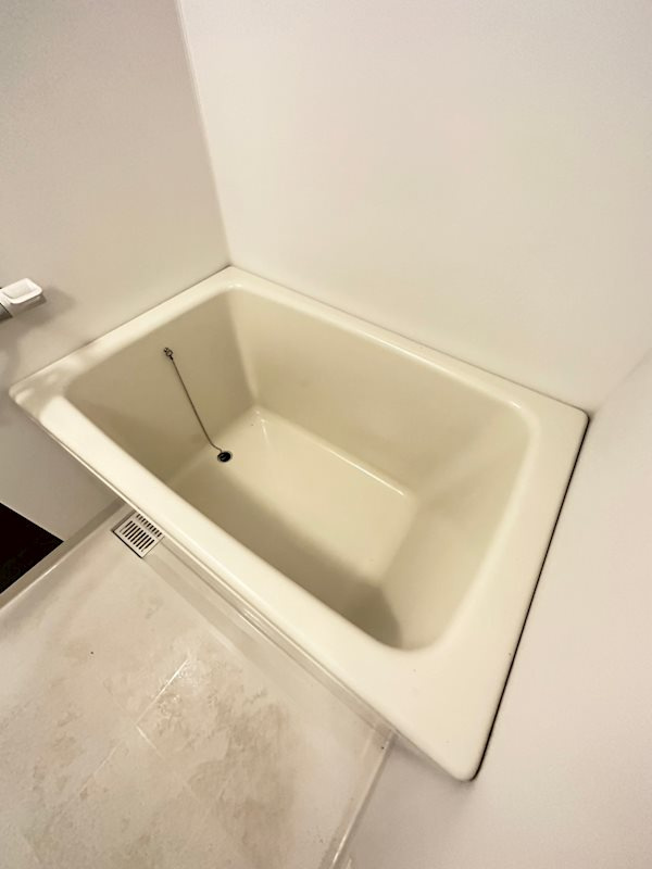 ユニーブル六甲南棟の浴室