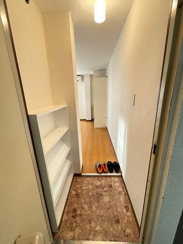 シャトー甲陽の玄関