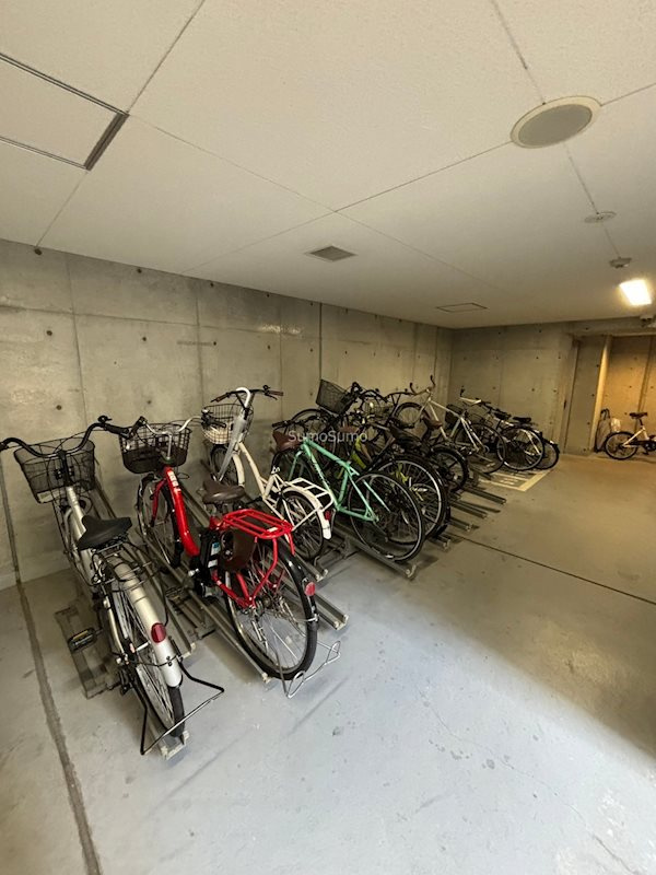 アプリーレ堺筋本町の外観