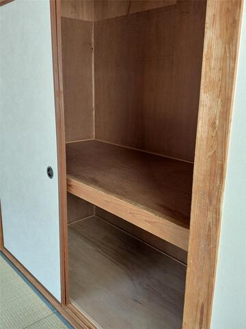 財光寺中ノ原貸家の収納