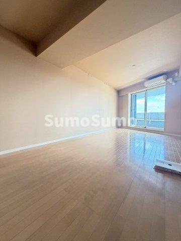 MY TOWER RESIDENCEの居間・リビング|ゆったり過ごせるリビングです
