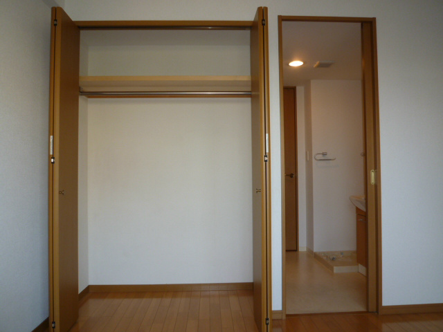 プレサンス神戸みなと元町の収納