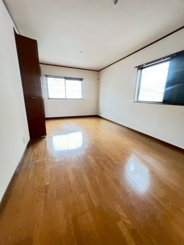 ハイツ小町の寝室