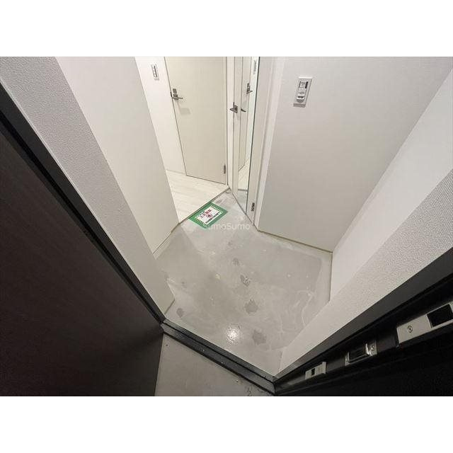 AFFLUENCE難波EASTの玄関