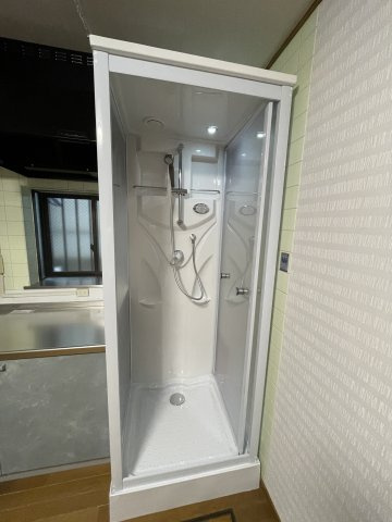 戎町6丁目戸建のシャワールーム