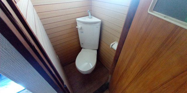 第2小泉荘のトイレ