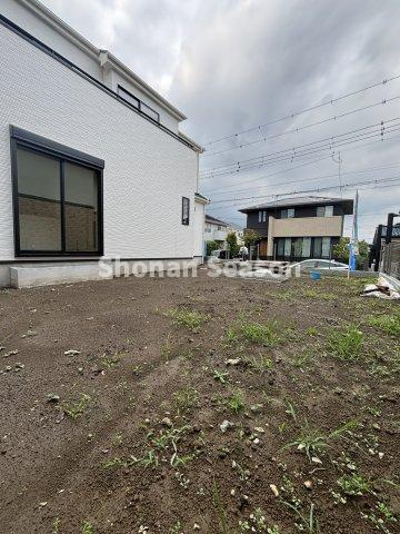 【庭】 | お子様がのびのび走り回れる広い庭付き一戸建て◎
植栽・季節のお花もイキイキ育ちますよ♪