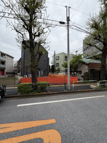 文京区本駒込３丁目売地の前面道路含む現地写真