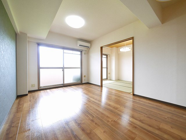 リジェール菅原の居間・リビング|ゆったりとしたリビングです