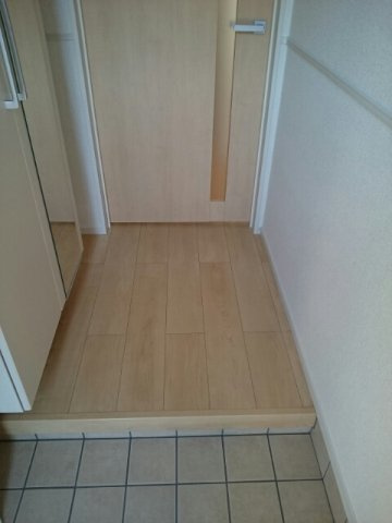 ウェルピアピープルタウン鯖江東の玄関
