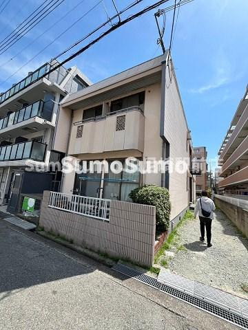 パレーシャル武庫之荘のエントランス|毎日通るエントランスはこのようになっています