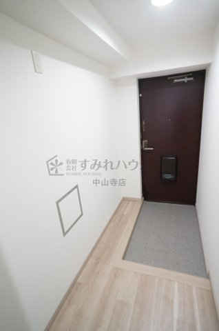 ファミール安倉の玄関
