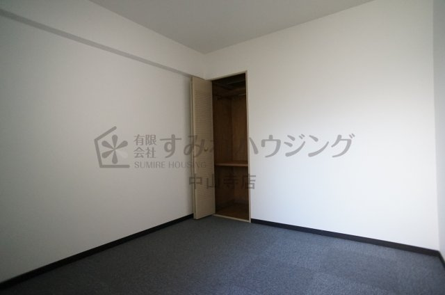 ファミール安倉の寝室