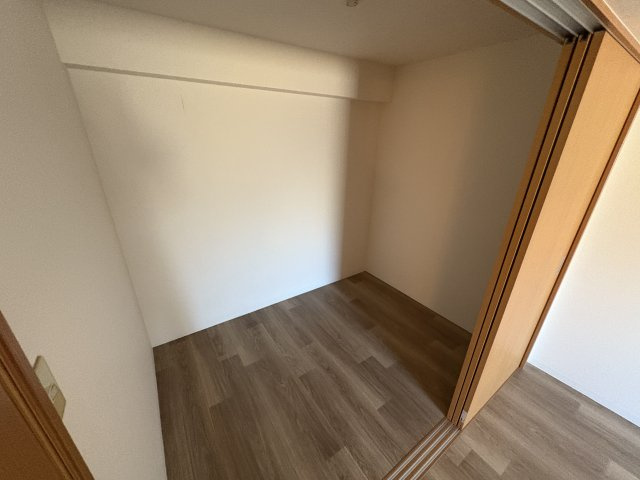 YKハイツ宮の上の子供部屋