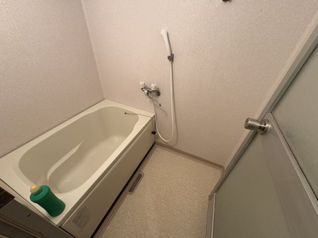 YKハイツ宮の上の浴室
