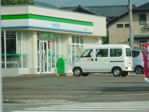 Ｍａｐｌｅの周辺|ファミリーマート 旭町二丁目店まで700m