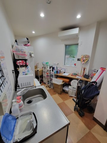 一里塚貸店舗の内装