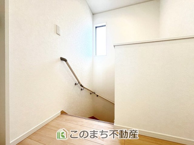 【設備】 | 下妻市二本紀第2　1号棟 | 同社施工物件写真。※建具やフローリング、その他仕様が異なる場合がございます。