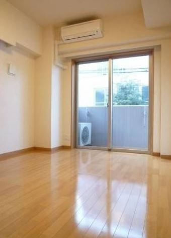キャッスルステージ四谷の洋室|明るい室内（同間取り別室参考写真）
