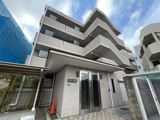 川崎市麻生区上麻生６丁目の賃貸マンションの外観