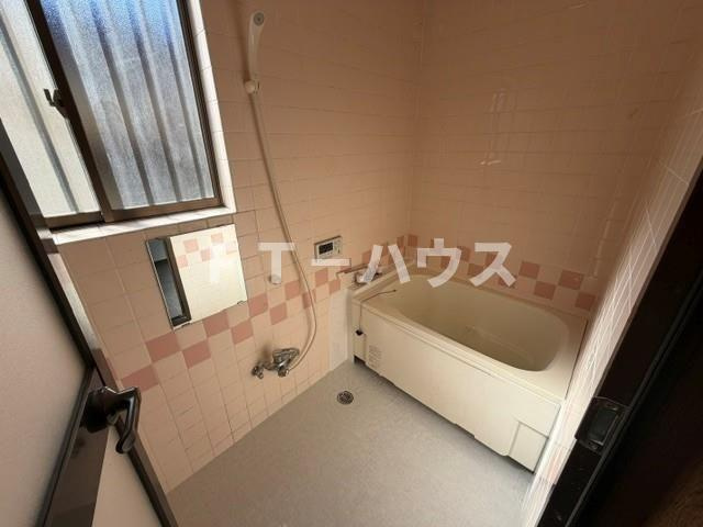 馬込町貸家の浴室