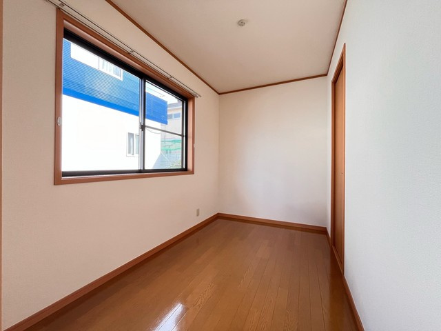 シェトワ台原の寝室