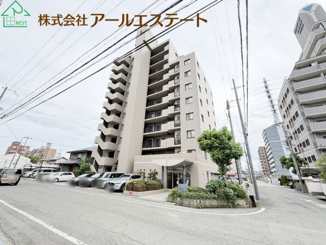 エンブレイス姫路手柄東　　　山陽電鉄「手柄駅」徒歩9分の外観