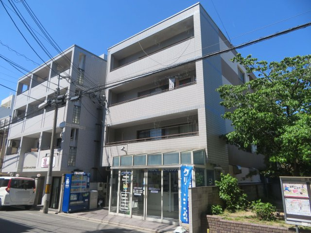 コクーン三条大宮の外観