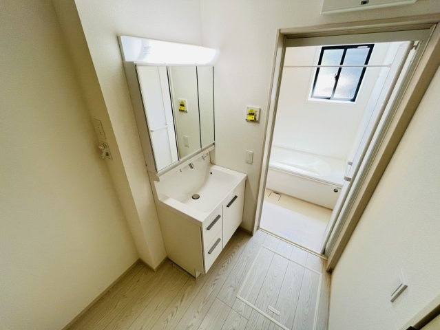 刈谷市野田町西屋鋪50番1の一部『仲介手数料無料』新築戸建ての独立洗面台