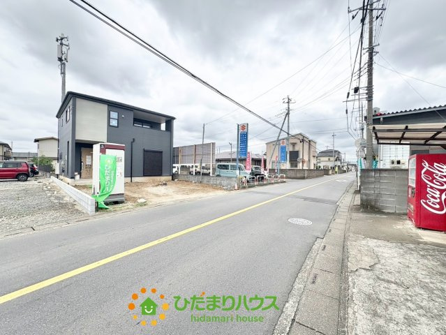 白岡市篠津第3　新築一戸建て　リーブルガーデンの前面道路含む現地写真|2026/09/1　撮影