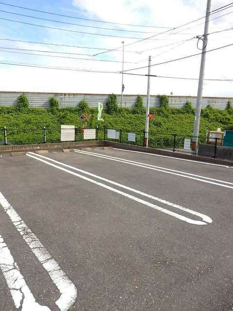 ベル・ウィステリアⅢの駐車場|駐車場