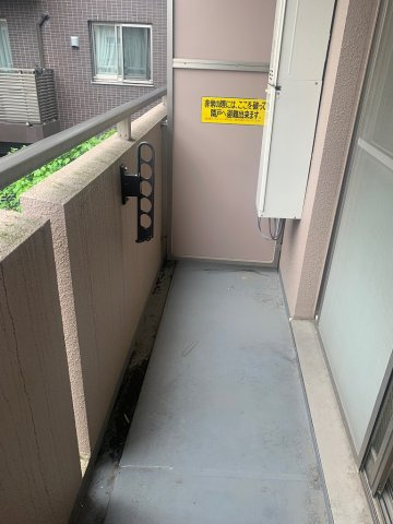 コート富士館のバルコニー