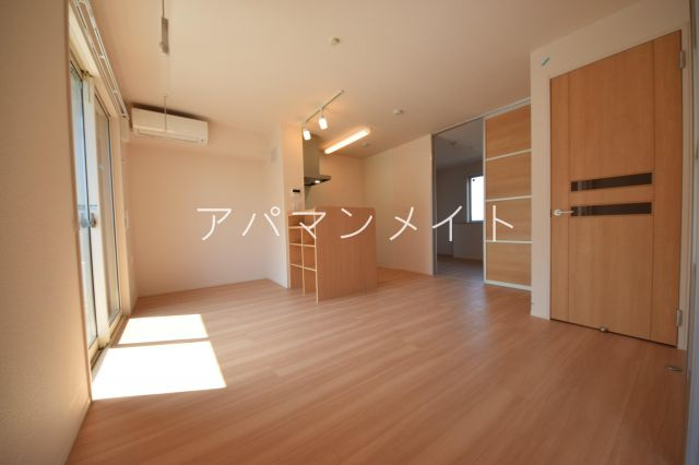【居間・リビング】 | エクレール原宿 | カウンターキッチン！