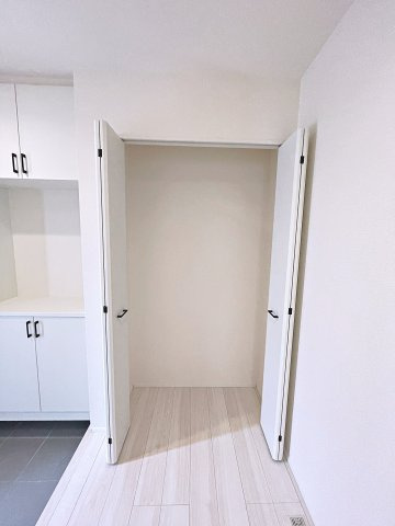 新築戸建・新築建売　玉村町斎田第2期　玉村小学校・玉村中学校の収納|日用品の保管やお掃除道具の収納などにも便利な収納！
