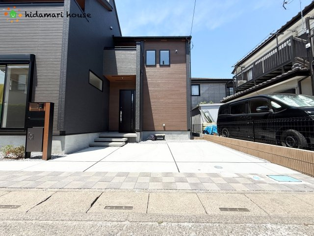 桶川市若宮2丁目　新築戸建　ブルーミング01の駐車場