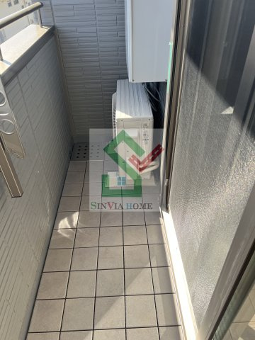 コールマイン西堀のバルコニー