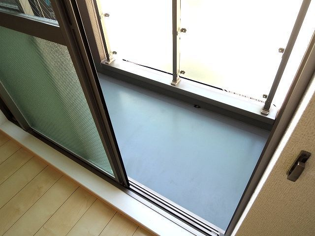 サニーインプレスのバルコニー