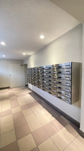 日商岩井上甲子園マンションの設備|郵便受け