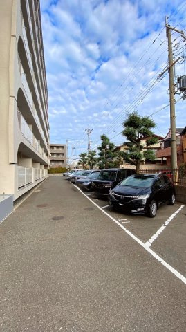 日商岩井上甲子園マンションの駐車場|駐車場