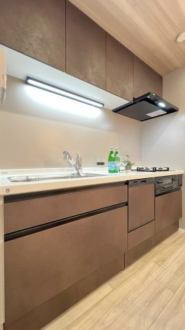 日商岩井上甲子園マンションのキッチン|システムキッチン