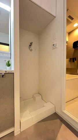 日商岩井上甲子園マンションのランドリースペース|洗濯機置き場