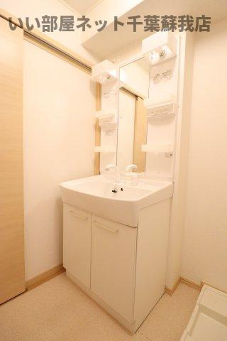 サンハイツの洗面所|朝の準備に活躍する、洗髪洗面化粧台！