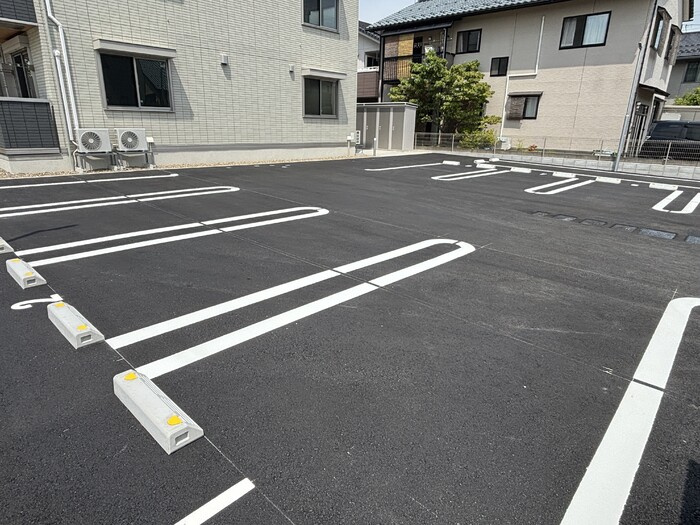D-Regalo二の宮の駐車場